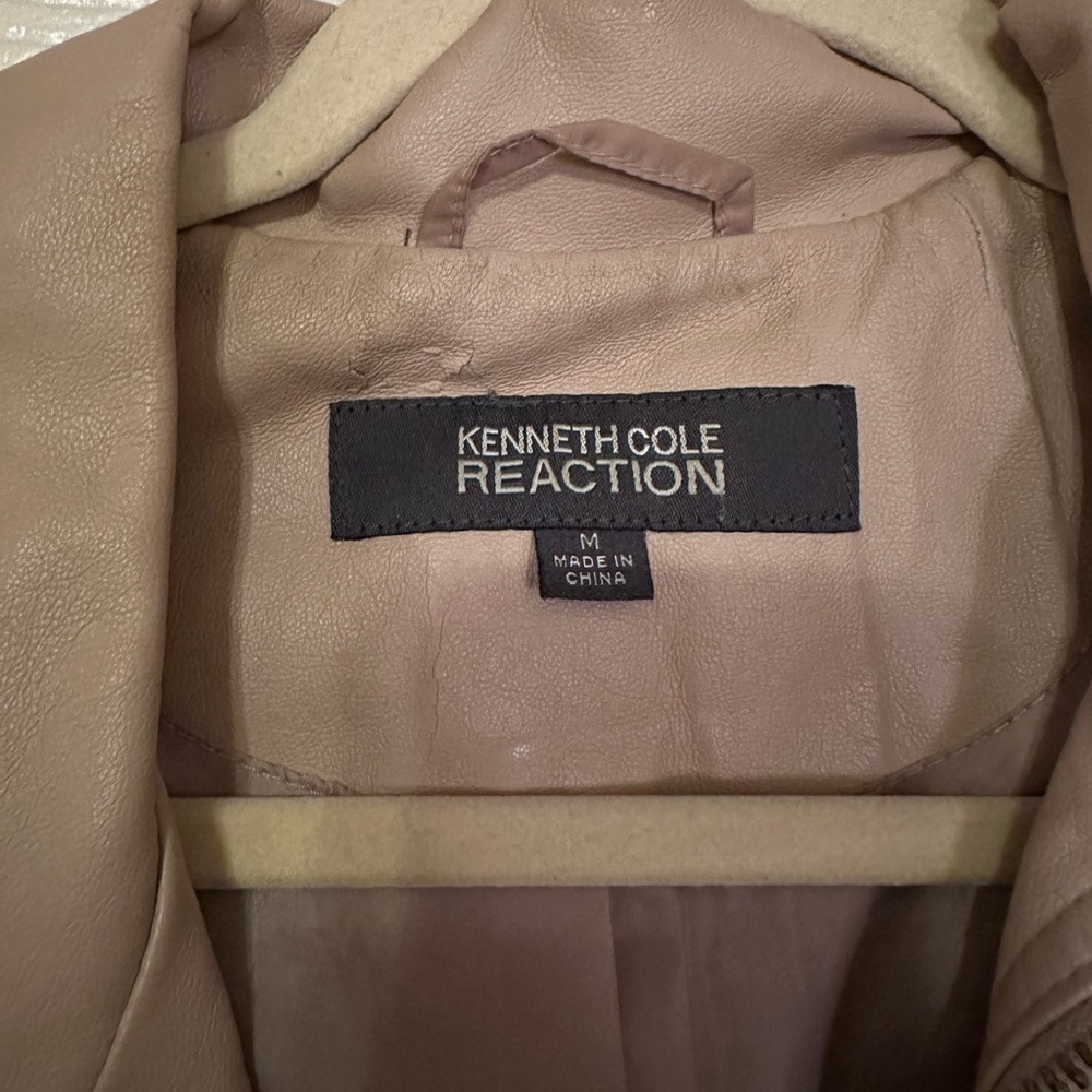 Leather jacket - Picture 2 of 3